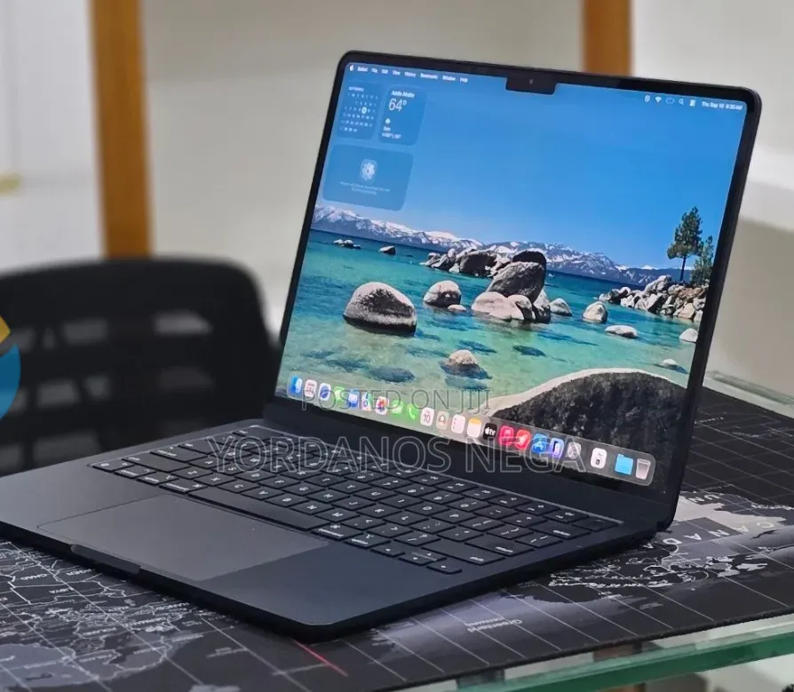New Laptop Apple MacBook Air 2022 M2 8GB Apple M2 SSD 256GB