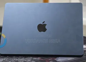 New Laptop Apple MacBook Air 2022 M2 8GB Apple M2 SSD 256GB