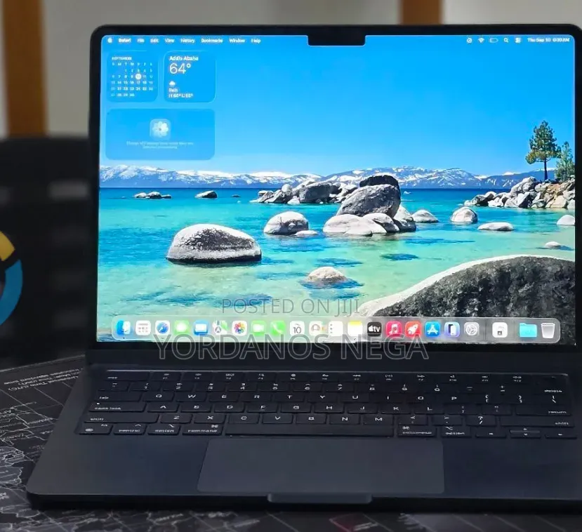 New Laptop Apple MacBook Air 2022 M2 8GB Apple M2 SSD 256GB