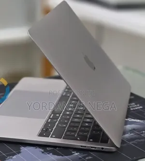 New Laptop Apple MacBook Pro 2019 16GB Intel Core i7 SSD 1T