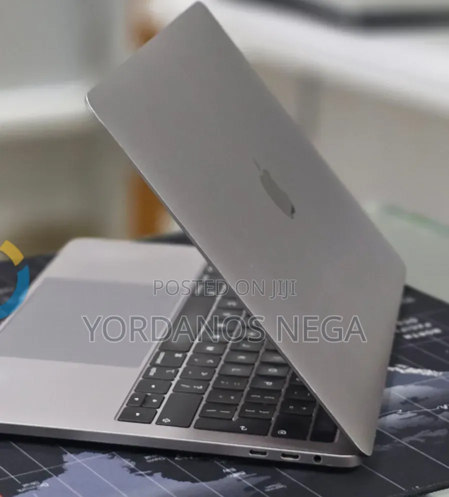New Laptop Apple MacBook Pro 2019 16GB Intel Core i7 SSD 1T
