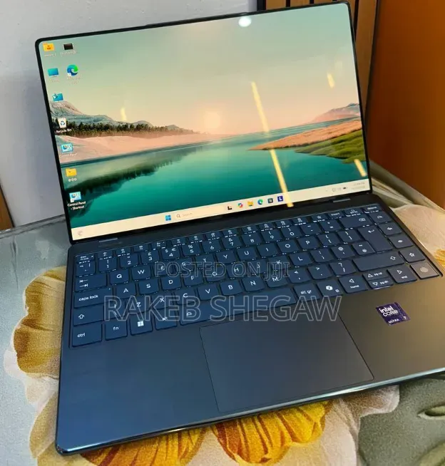 New Laptop Lenovo Yoga 7i 16GB Intel Core Ultra 7 SSD 512GB