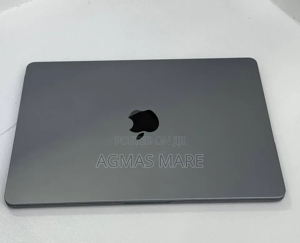 New Laptop Apple MacBook Pro 2022 M2 8GB Apple M2 SSD 512GB