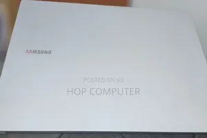 New Laptop Samsung Galaxy Book4 8GB Intel Core 5 SSD 512GB