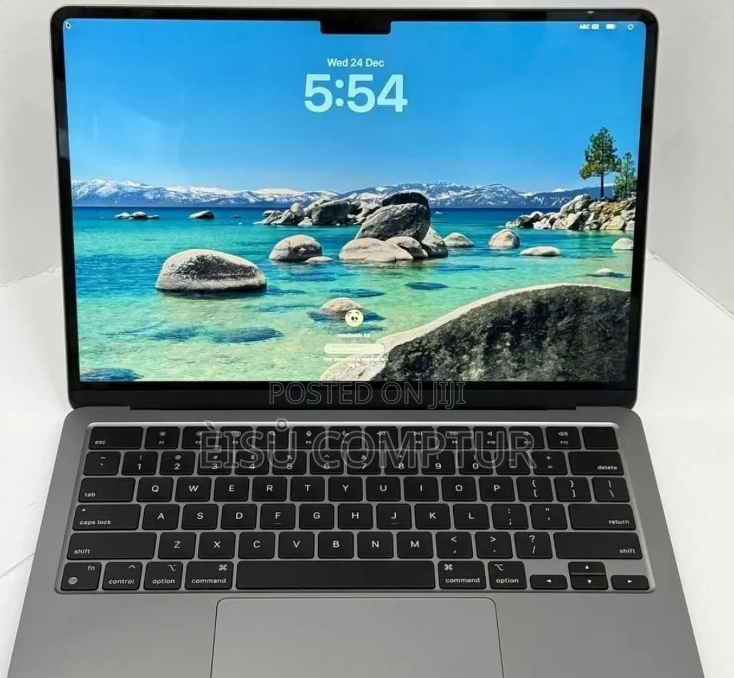 New Laptop Apple MacBook Pro 2022 M2 8GB Apple M2 SSD 512GB