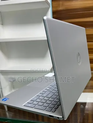 New Laptop HP Stream Notebook 16GB Intel Core i5 SSD 1T