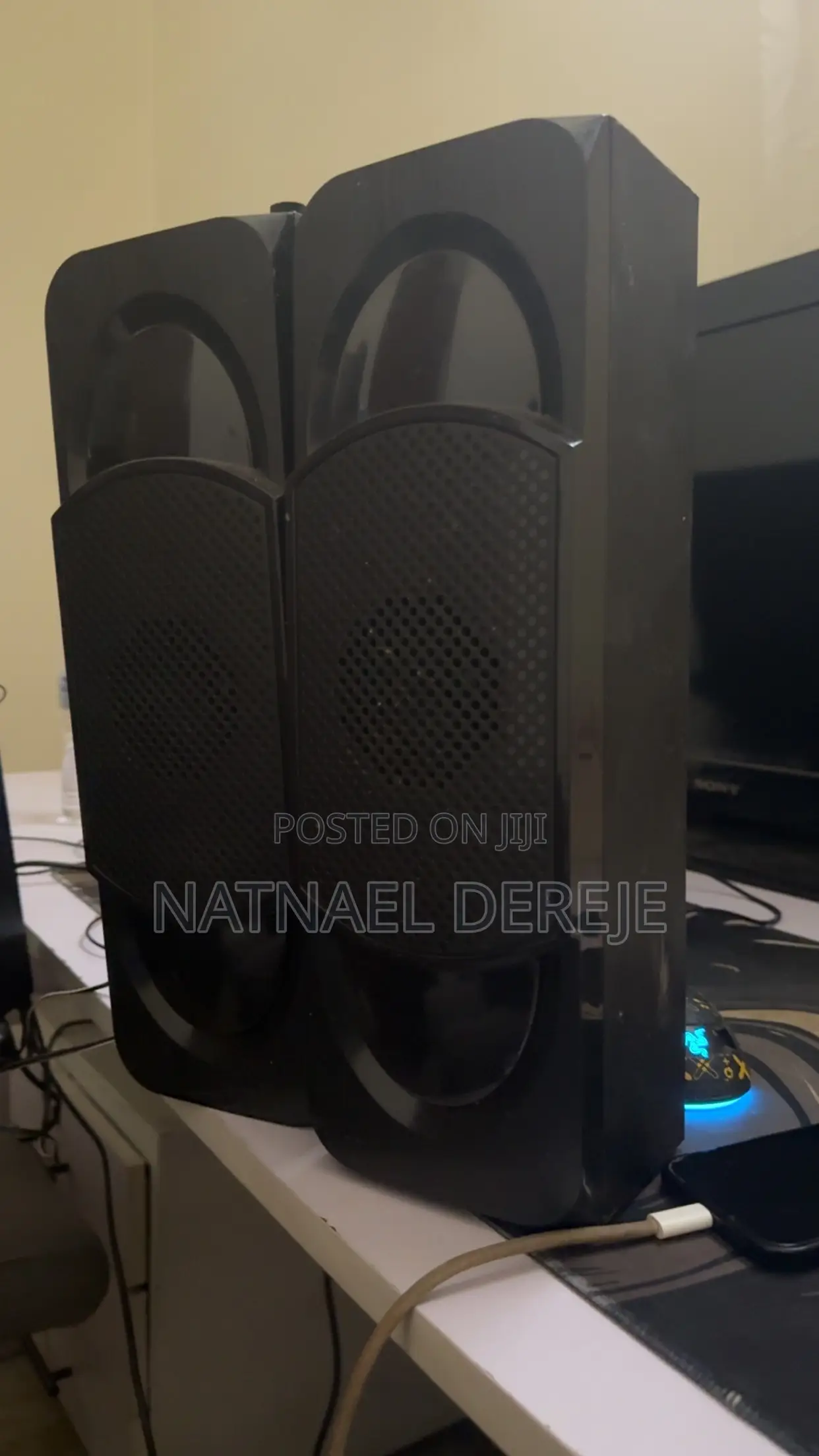 AVcrowns Bluetoosh Speaker