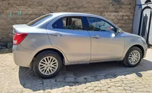 Suzuki Dzire 2022 Silver