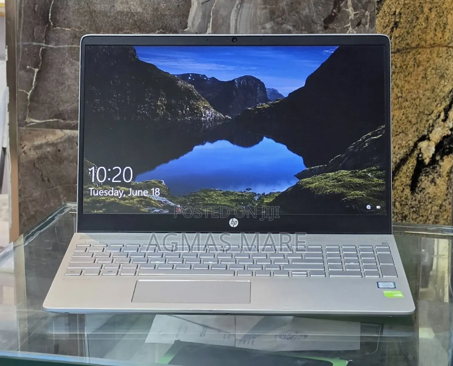 New Laptop HP Pavilion 15 8GB Intel Core i5 SSD 256GB