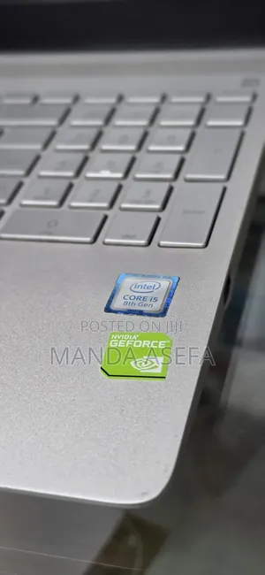 New Laptop HP Pavilion 15 8GB Intel Core i5 SSD 256GB