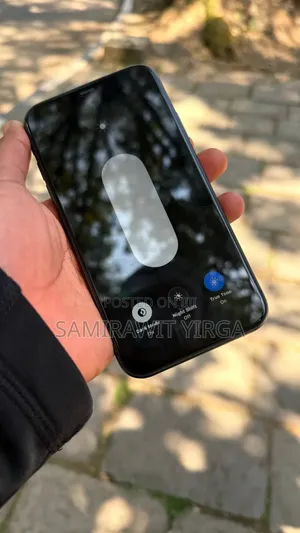 Apple iPhone 11 64 GB Black