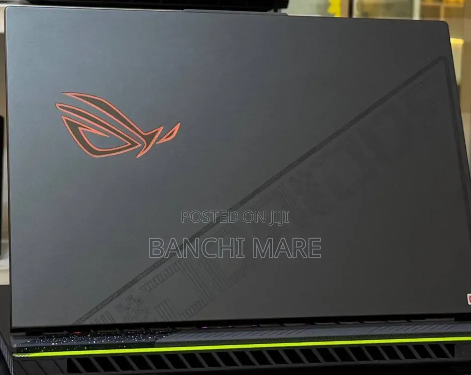 New Laptop Asus ROG Strix G16 16GB Intel Core i9 SSD 1T