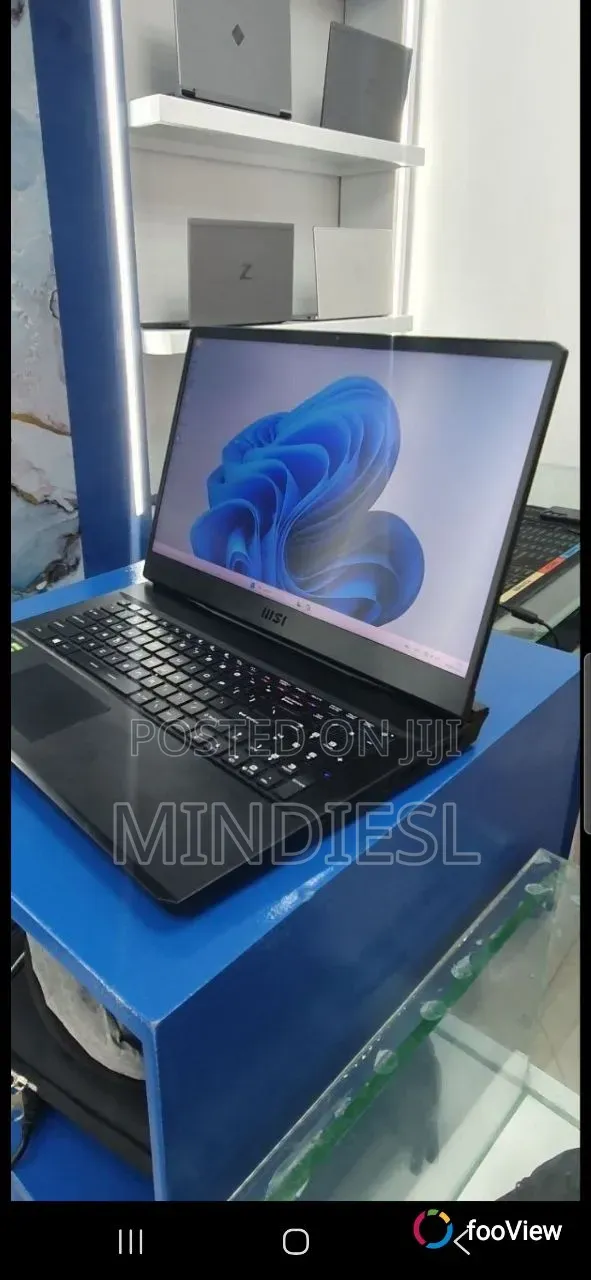 New Laptop MSI GP75 Leopard 16GB Intel Core i7 SSD 512GB