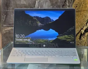 New Laptop HP Pavilion 15 8GB Intel Core i5 SSD 256GB