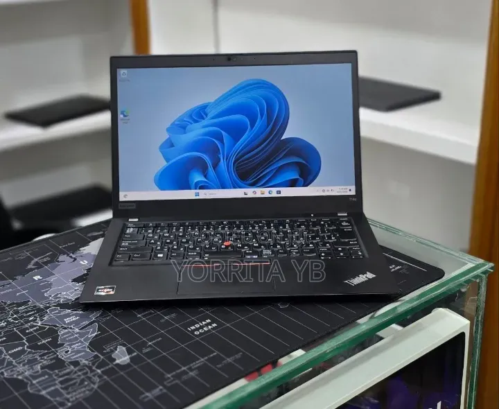 New Laptop Lenovo ThinkPad T14 16GB AMD Ryzen 5 SSD 512GB