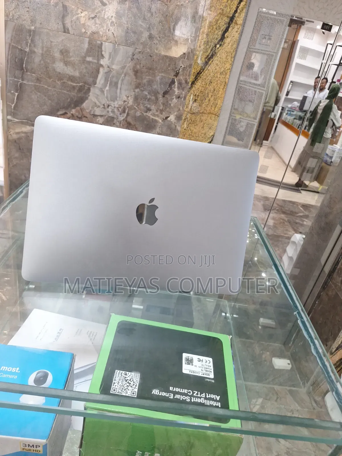 New Laptop HP Pavilion 15 8GB Intel Core i5 SSD 256GB