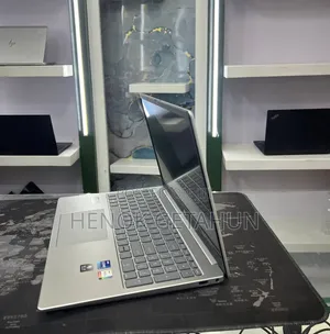 New Laptop HP Stream Notebook 16GB Intel Core i7 SSD 512GB
