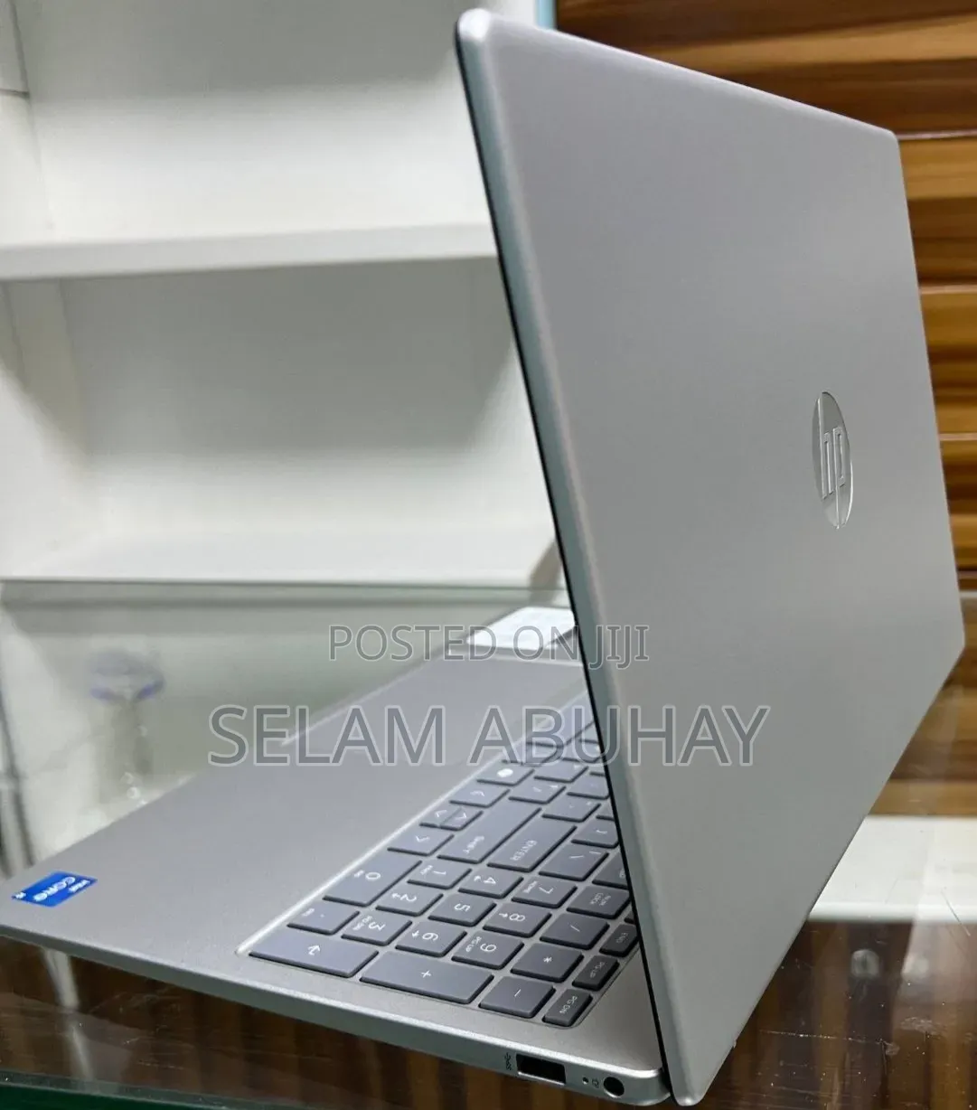 New Laptop HP Stream Notebook 16GB Intel Core i5 SSD 1T