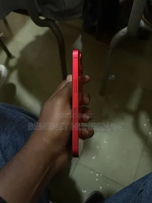 Apple iPhone 14 128 GB Red