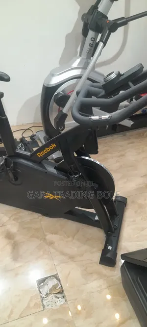 Reebok FR30 Exercise Bike – ዘመናዊ የስፖርት ብስክሌት