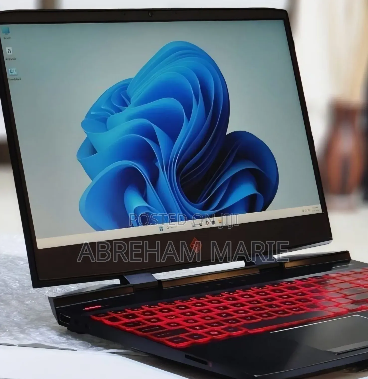 New Laptop HP Omen 15 16GB Intel Core i5 HDD 1T