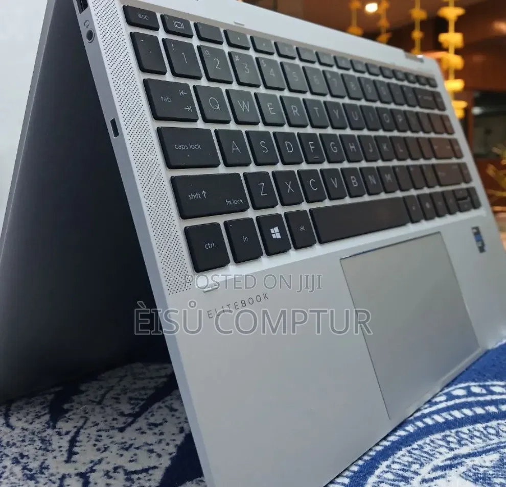 New Laptop HP EliteBook 1040 G8 16GB Intel Core i7 SSD 512GB