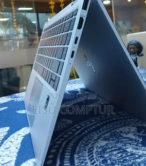 New Laptop HP EliteBook 1040 G8 16GB Intel Core i7 SSD 512GB