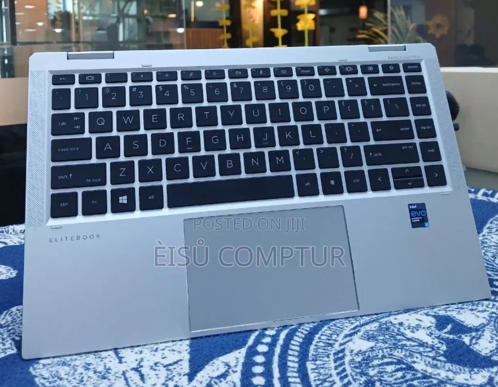 New Laptop HP EliteBook 1040 G8 16GB Intel Core i7 SSD 512GB