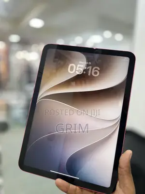 Apple iPad Pro (2022) 128 GB Pink