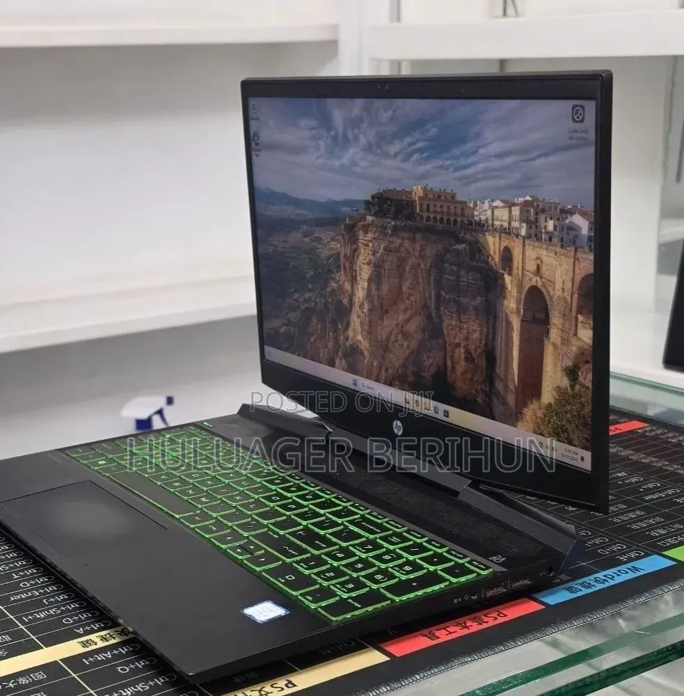 New Laptop HP Pavilion 15 16GB Intel Core i5 SSD 512GB