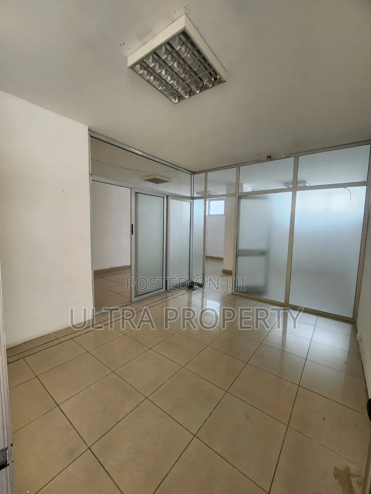 50 SQM Office Space for Rent – Prime Location