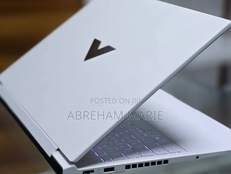 New Laptop HP Victus 16 16GB AMD Ryzen 7 SSD 1T