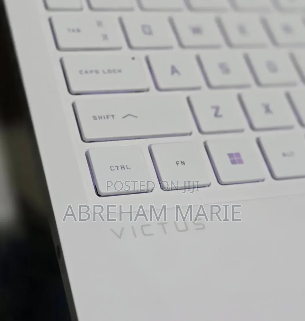 New Laptop HP Victus 16 16GB AMD Ryzen 7 SSD 1T