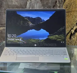 New Laptop HP Pavilion 15 8GB Intel Core i5 SSD 256GB