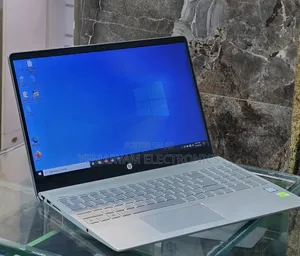 New Laptop HP Pavilion 15 8GB Intel Core i5 SSD 256GB