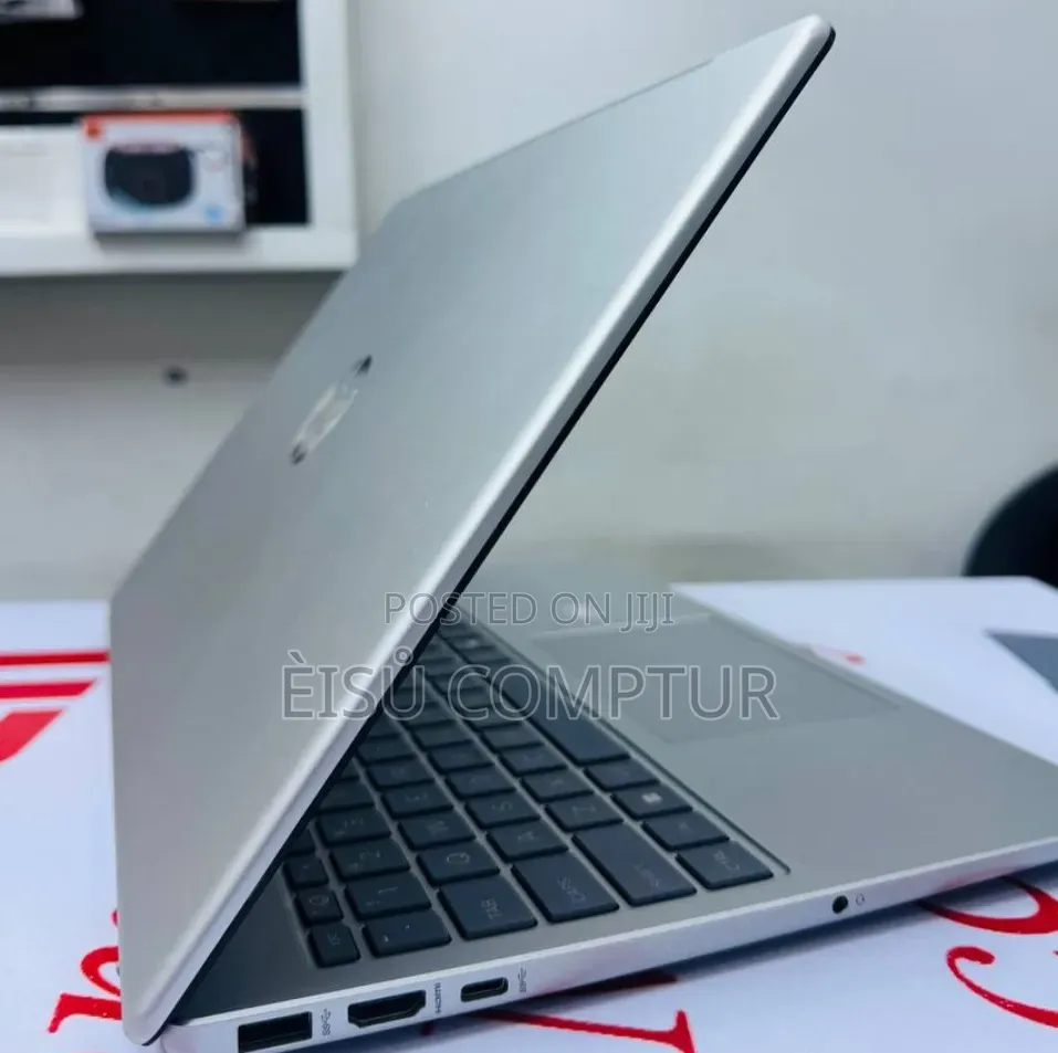 New Laptop HP Stream Notebook 16GB Intel Core i5 SSD 512GB