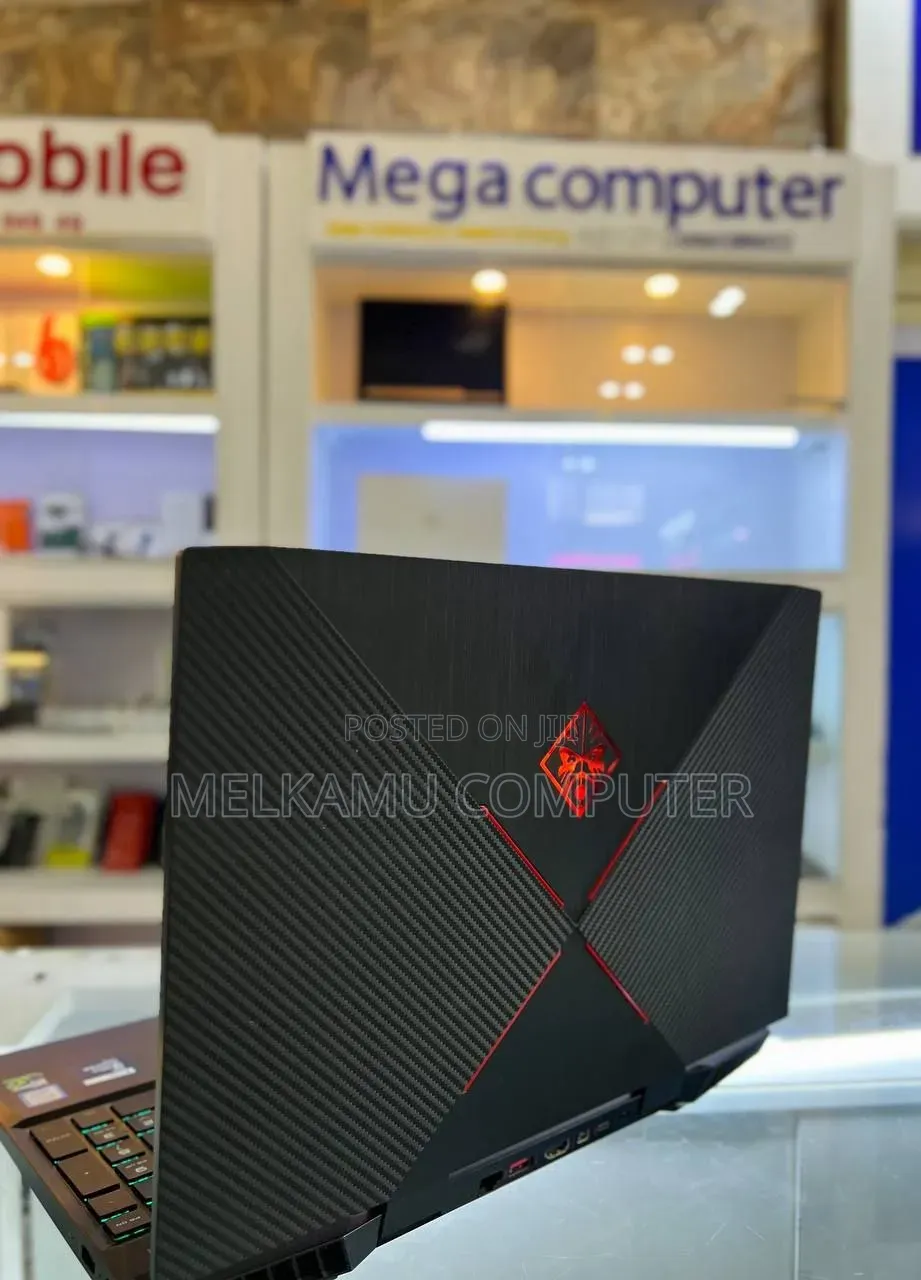 New Laptop HP Omen X 8GB Intel Core i7 SSD 512GB
