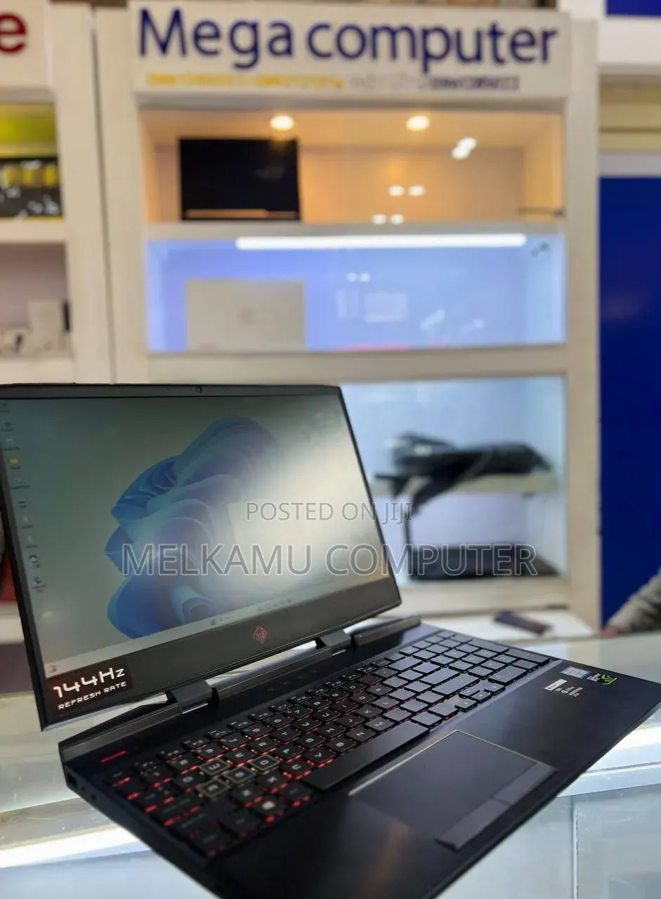 New Laptop HP Omen X 8GB Intel Core i7 SSD 512GB