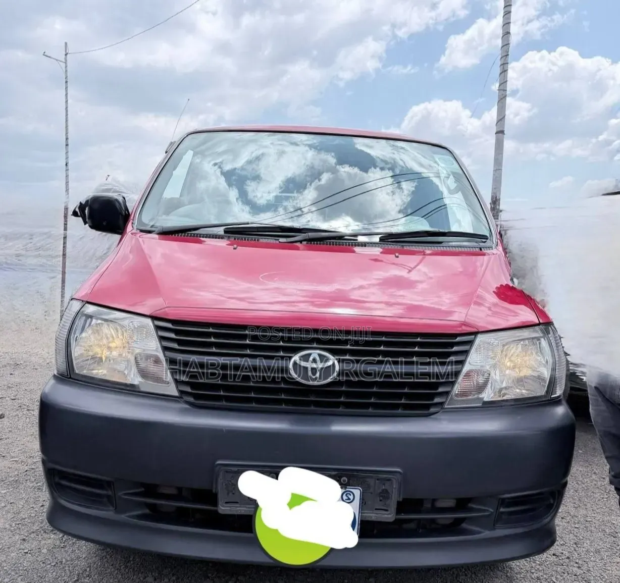 Toyota HiAce 2008 Red