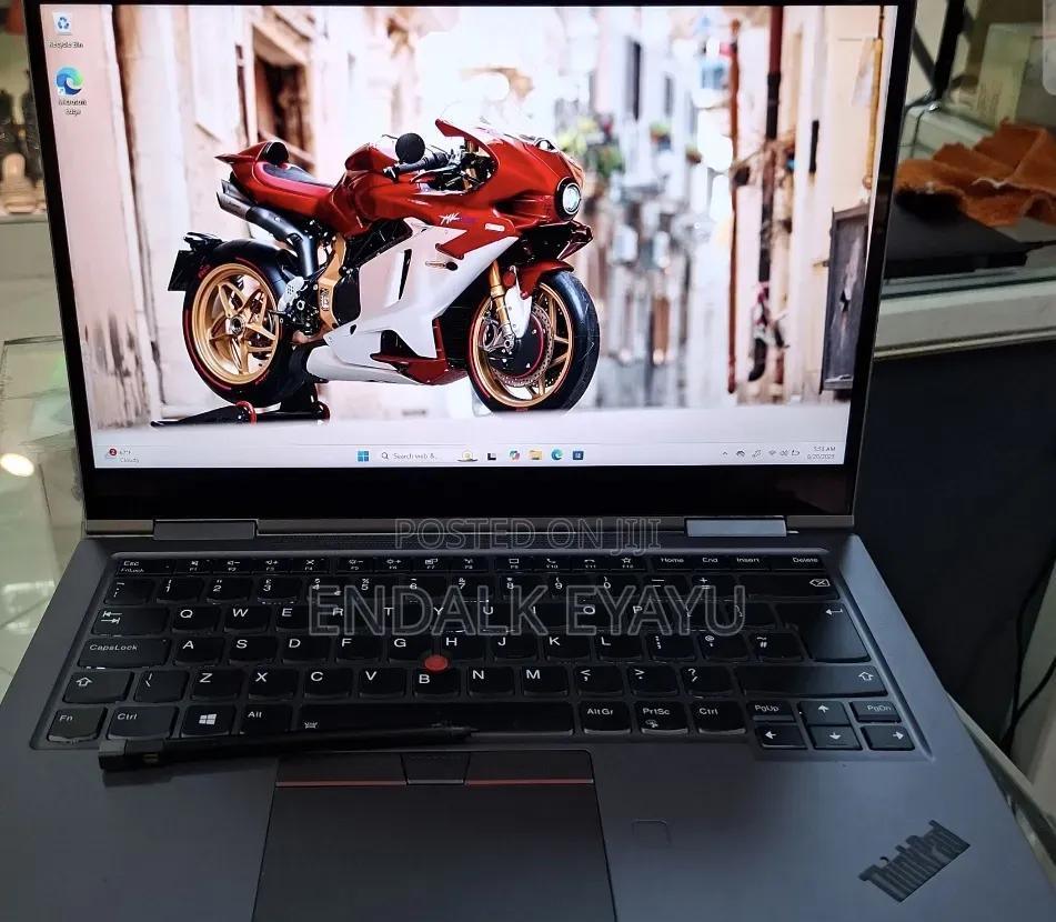 New Laptop Lenovo ThinkPad X1 Yoga 16GB Intel Core i7 SSD 512GB