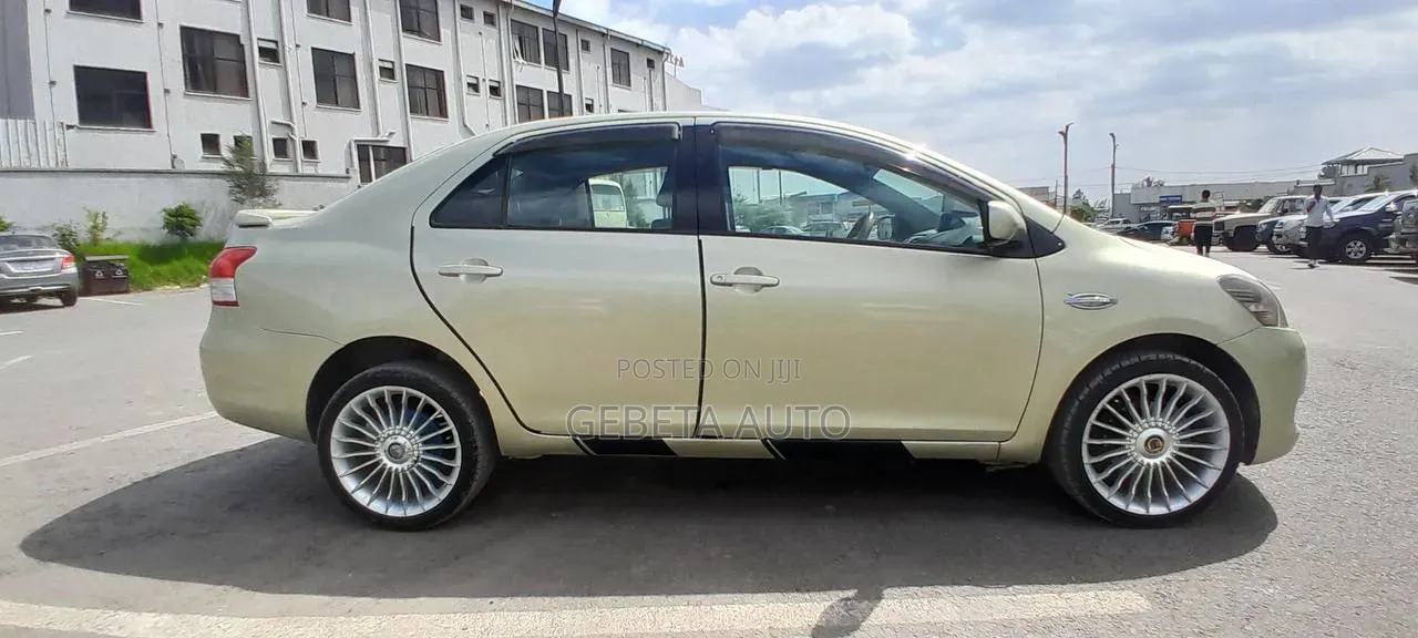 Toyota Belta 2009
