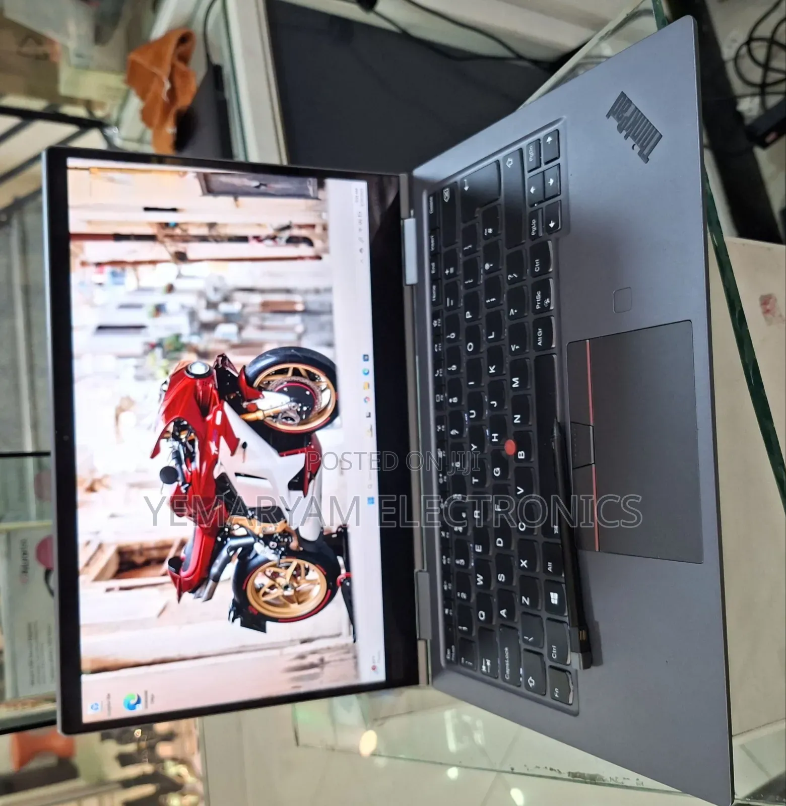 New Laptop Lenovo ThinkPad X1 Yoga 16GB Intel Core i7 SSD 512GB
