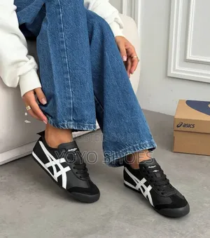 Onitsuka Tiger Mexico 6 Black/White Fashion Sneaker Shoe