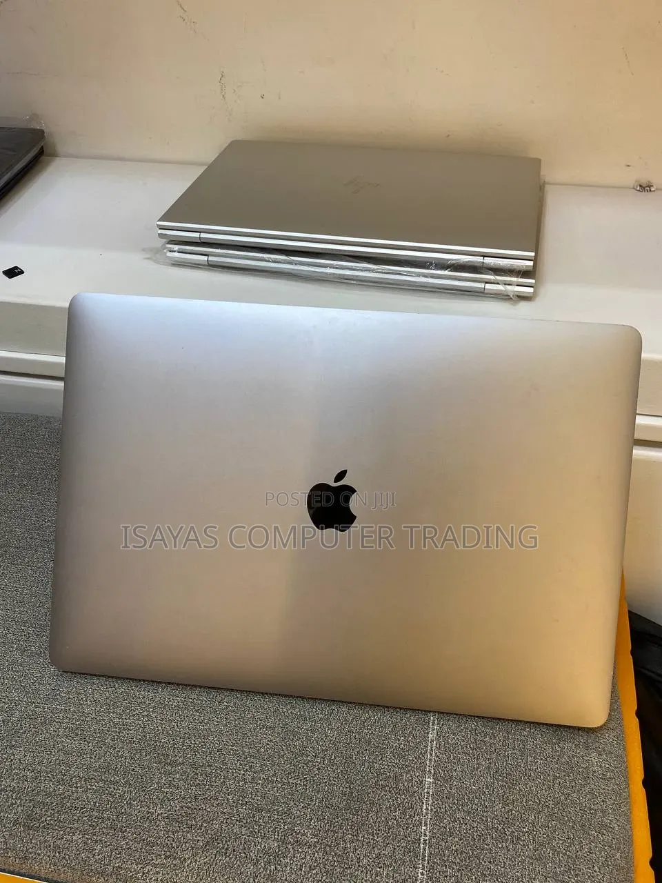 Laptop Apple MacBook Pro 2017 16GB Intel Core i7 SSD 512GB