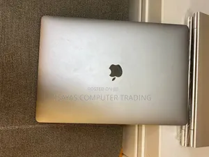 Laptop Apple MacBook Pro 2017 16GB Intel Core i7 SSD 512GB