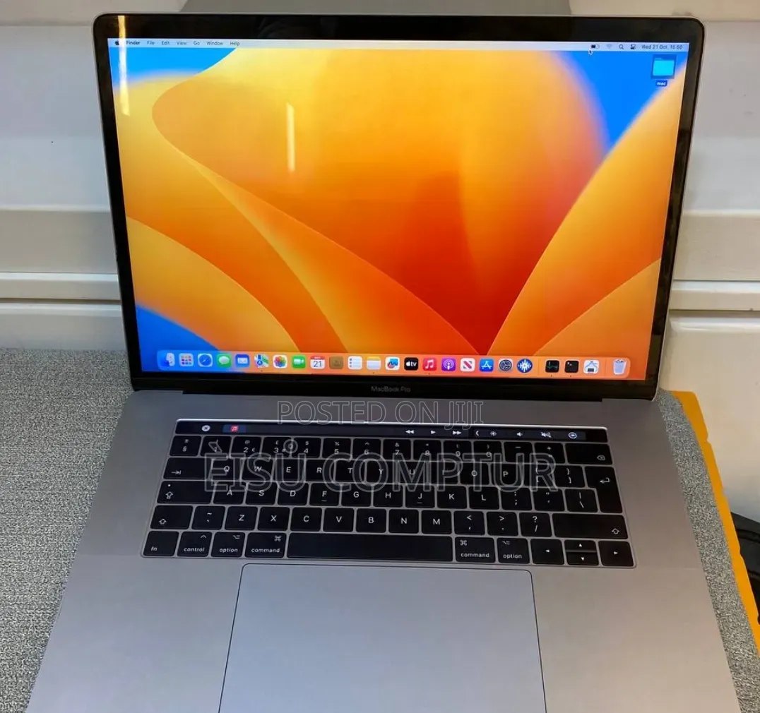 New Laptop Apple MacBook 2017 16GB Intel Core i7 SSD 512GB