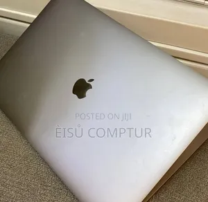 New Laptop Apple MacBook 2017 16GB Intel Core i7 SSD 512GB