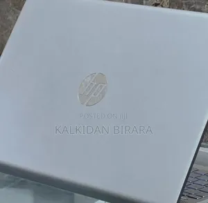 New Laptop HP Pavilion 15 8GB Intel Core i5 SSD 256GB