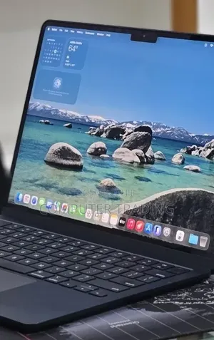 New Laptop Apple MacBook Air 2022 M2 8GB Intel Core i7 SSD 256GB