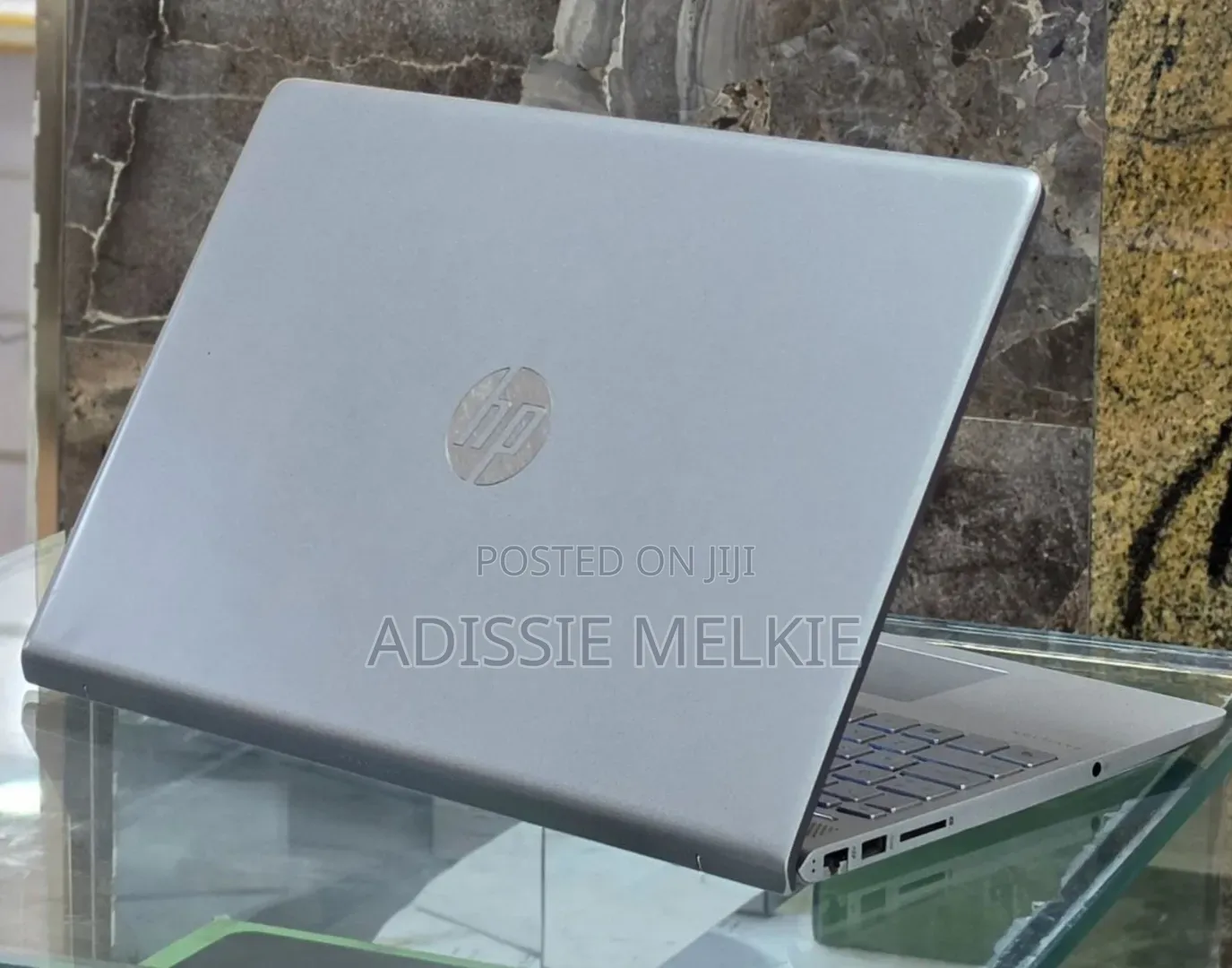 New Laptop HP Pavilion 15 8GB Intel Core i5 SSD 256GB